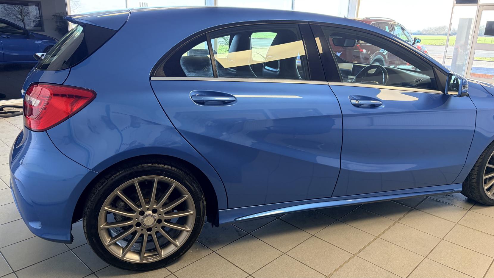 Mercedes-Benz A Class 1.8 A200 CDI AMG Sport Hatchback 5dr Diesel 7G-DCT Euro 5 (s/s) (136 ps)