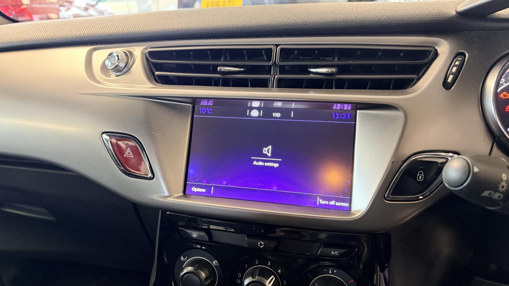 DS AUTOMOBILES DS 3 1.2 PureTech Chic Hatchback 3dr Petrol Manual Euro 6 (82 ps)