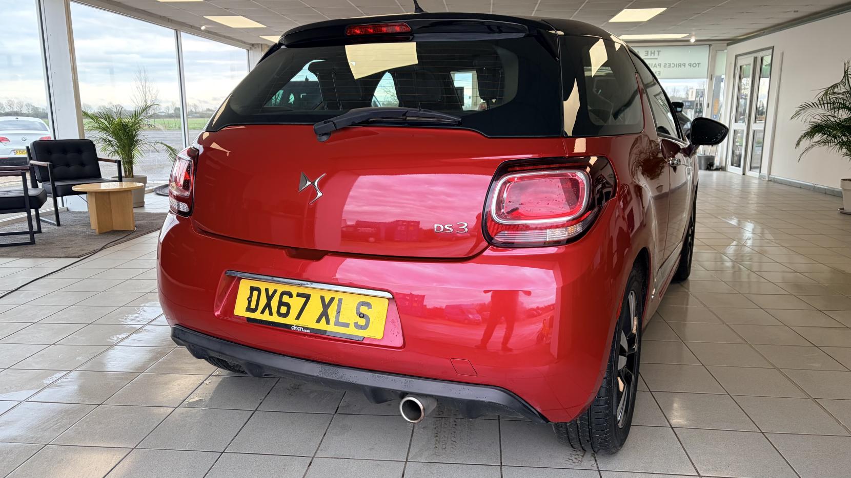 DS AUTOMOBILES DS 3 1.2 PureTech Chic Hatchback 3dr Petrol Manual Euro 6 (82 ps)