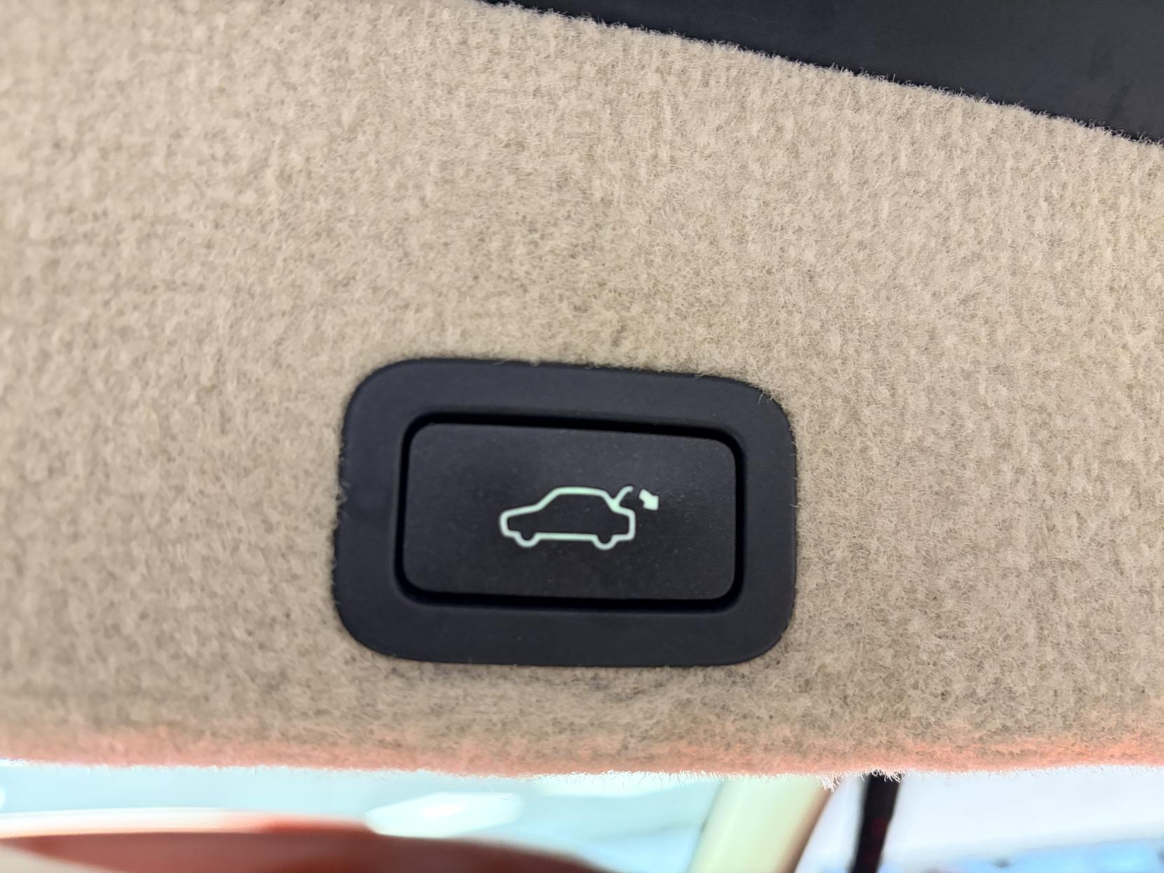 Volvo XC60 2.0 D4 SE SUV 5dr Diesel Geartronic Euro 6 (s/s) (181 ps)