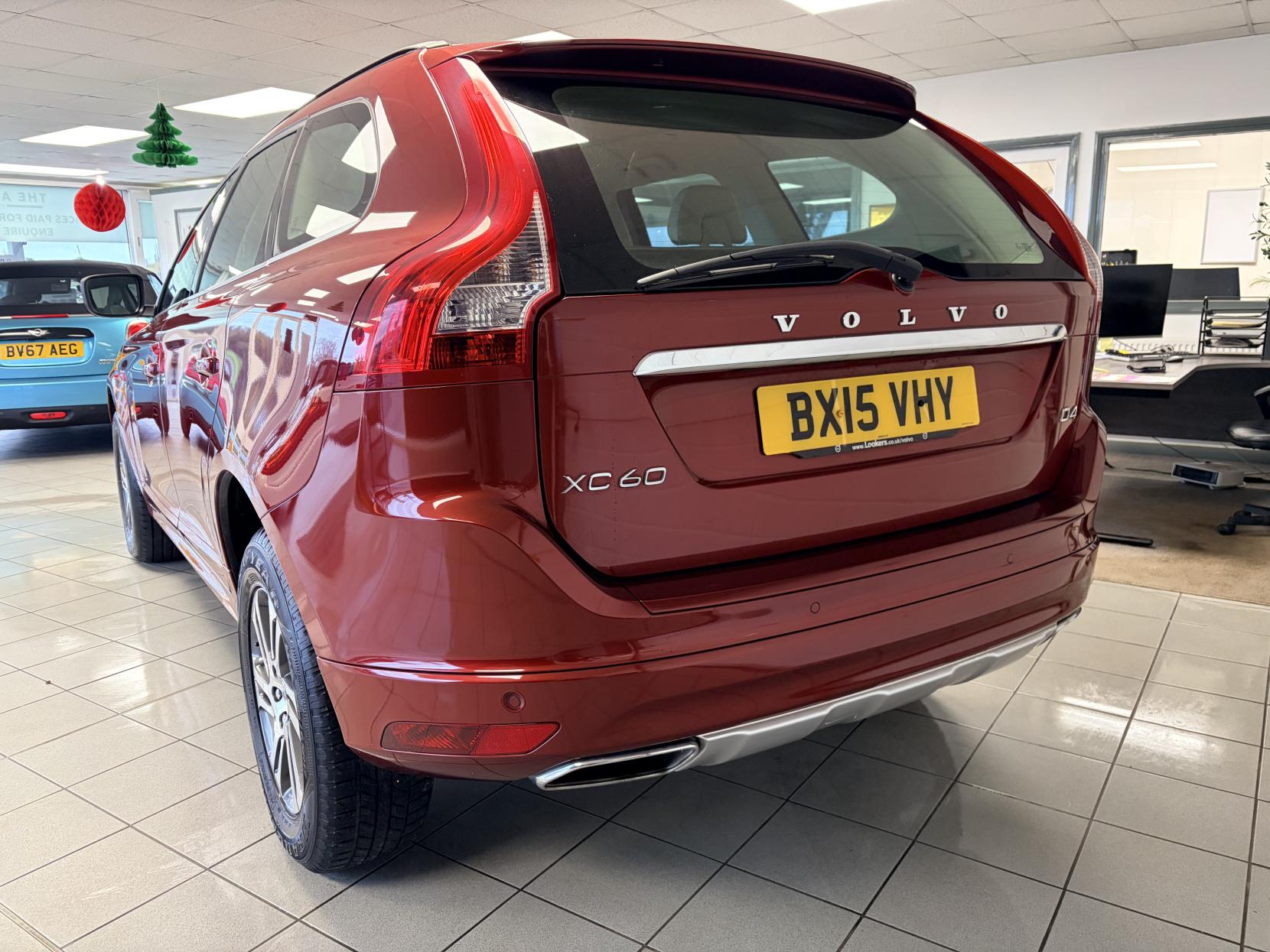 Volvo XC60 2.0 D4 SE SUV 5dr Diesel Geartronic Euro 6 (s/s) (181 ps)