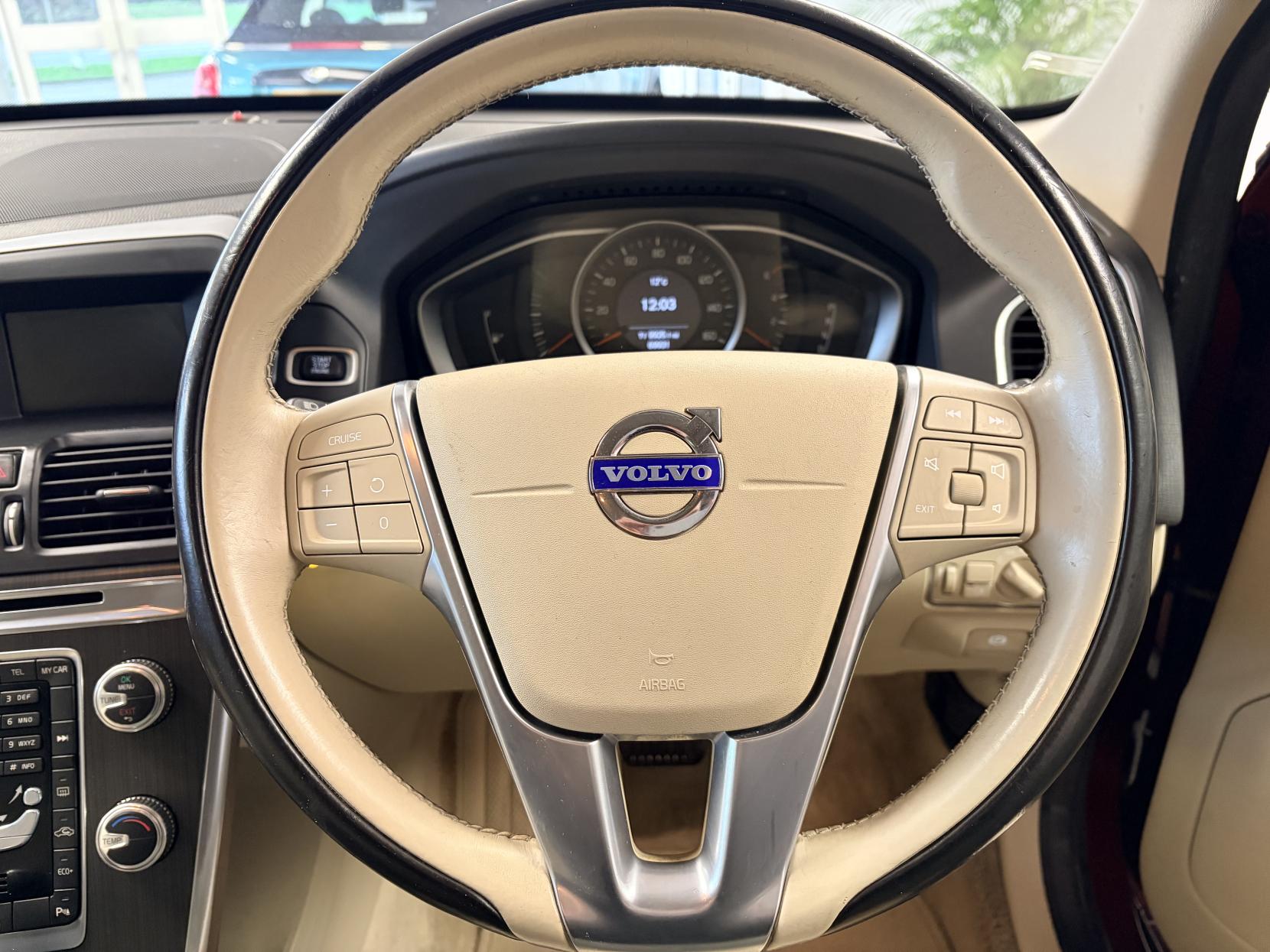 Volvo XC60 2.0 D4 SE SUV 5dr Diesel Geartronic Euro 6 (s/s) (181 ps)