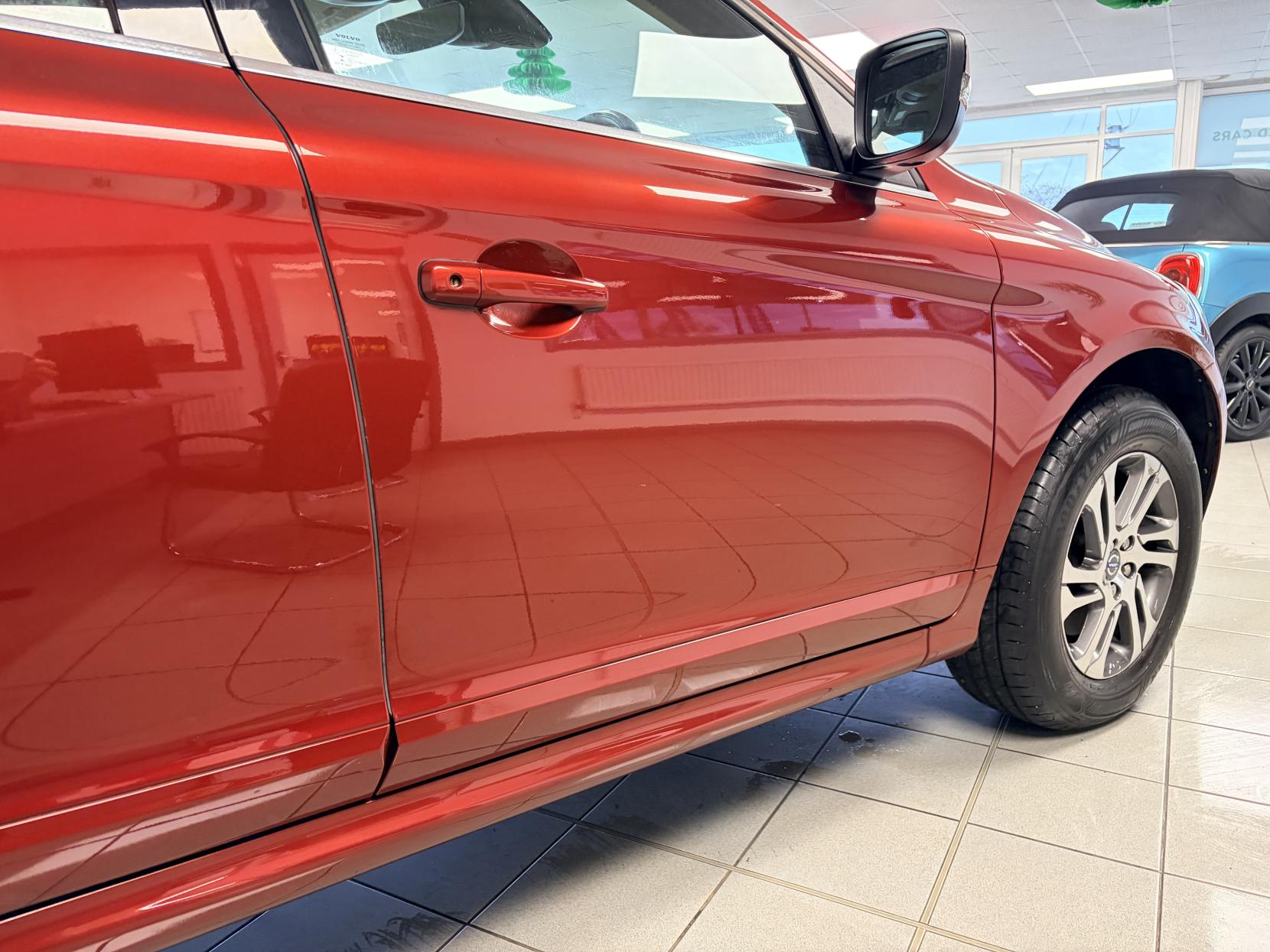 Volvo XC60 2.0 D4 SE SUV 5dr Diesel Geartronic Euro 6 (s/s) (181 ps)