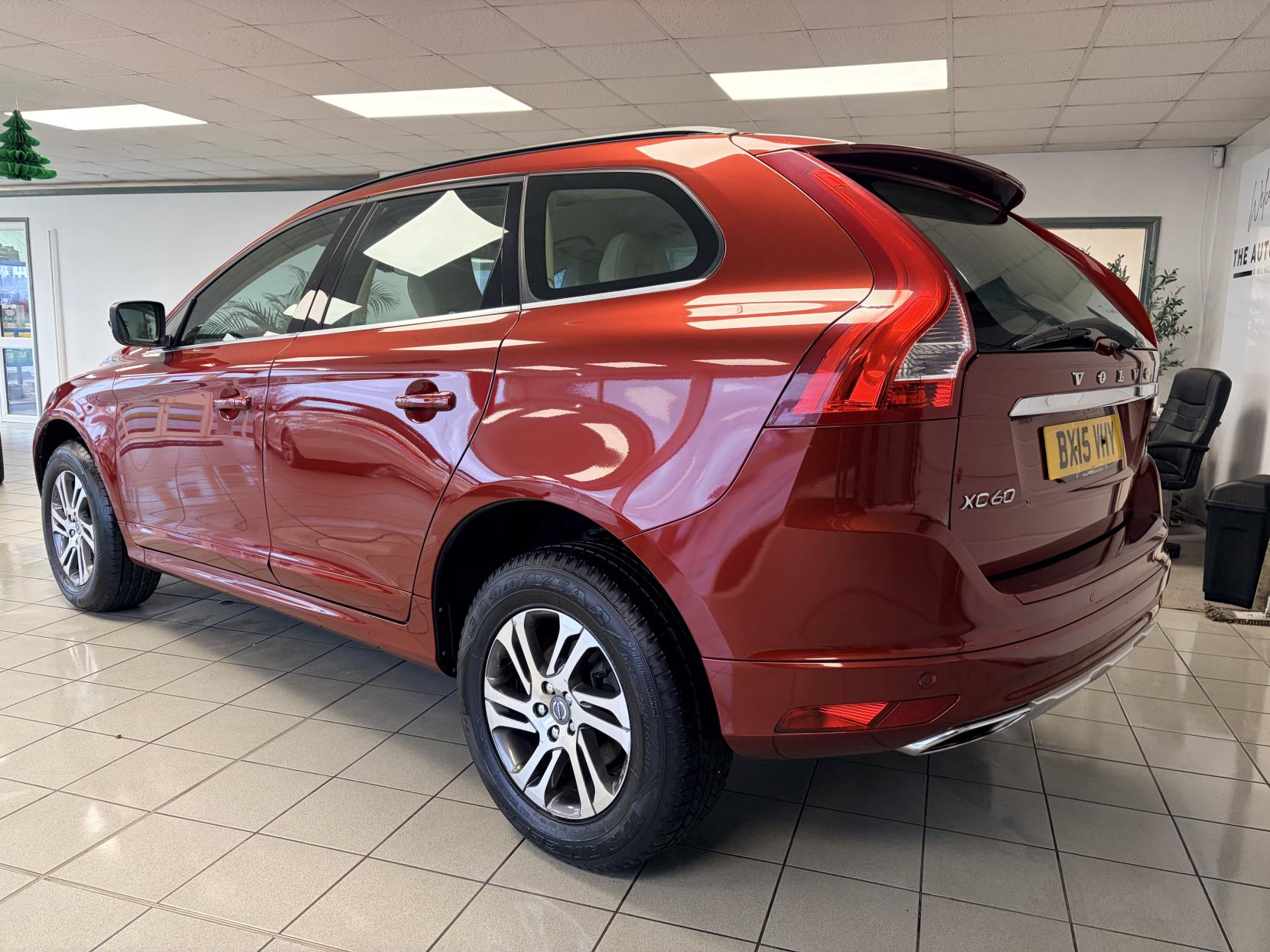 Volvo XC60 2.0 D4 SE SUV 5dr Diesel Geartronic Euro 6 (s/s) (181 ps)