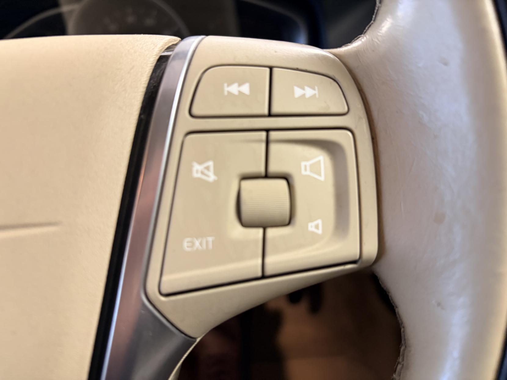 Volvo XC60 2.0 D4 SE SUV 5dr Diesel Geartronic Euro 6 (s/s) (181 ps)