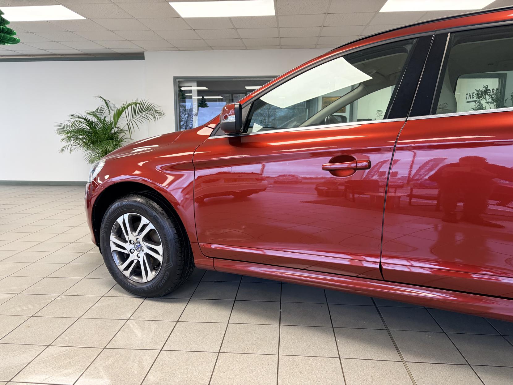 Volvo XC60 2.0 D4 SE SUV 5dr Diesel Geartronic Euro 6 (s/s) (181 ps)