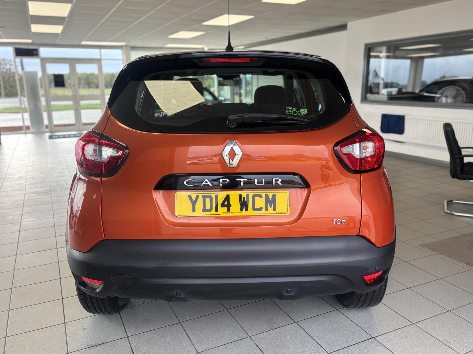 Renault Captur 0.9 TCe ENERGY Dynamique MediaNav SUV 5dr Petrol Manual Euro 5 (s/s) (90 ps)