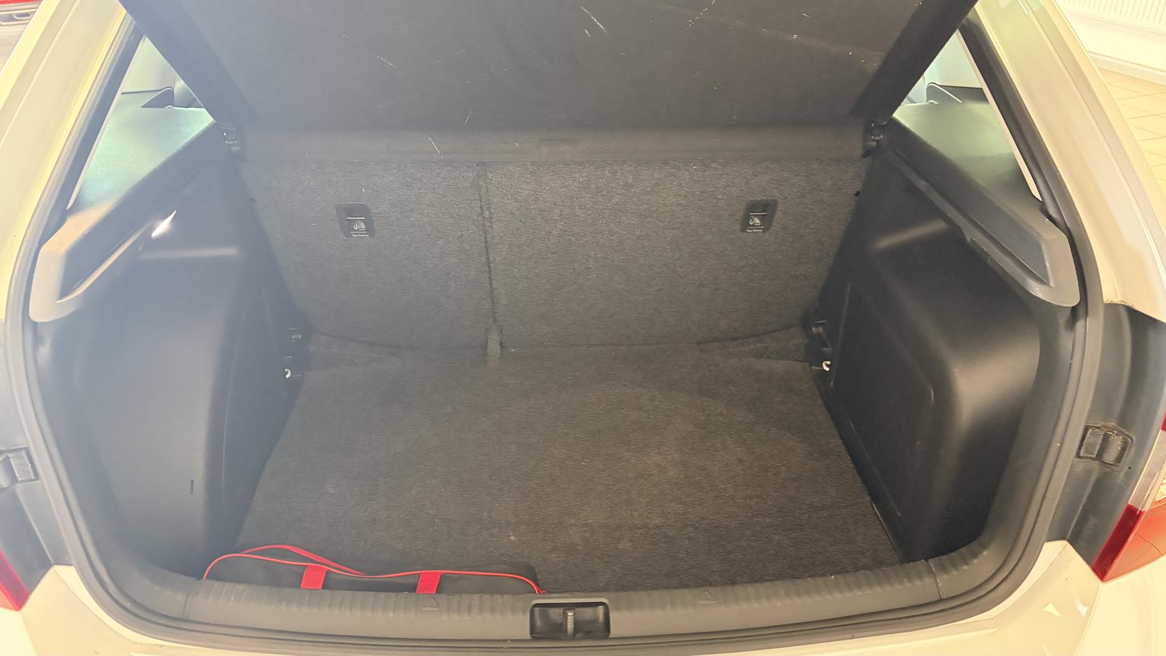 Skoda Rapid Spaceback 1.2 TSI Black Edition Hatchback 5dr Petrol Manual Euro 5 (105 ps)