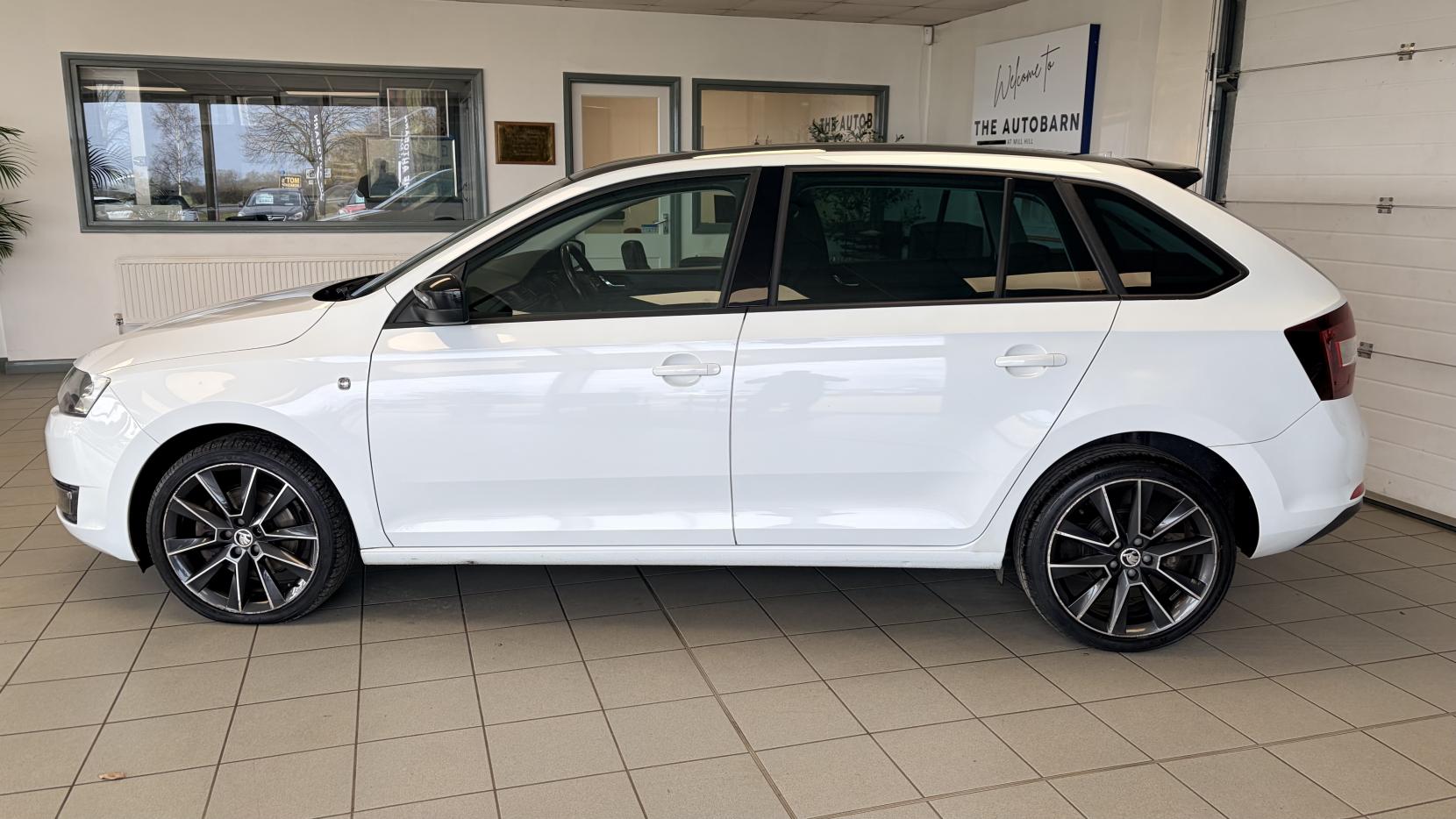 Skoda Rapid Spaceback 1.2 TSI Black Edition Hatchback 5dr Petrol Manual Euro 5 (105 ps)