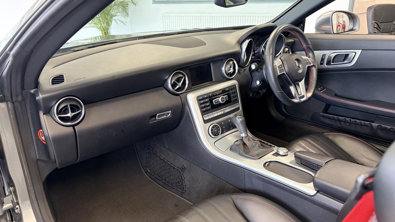 Mercedes-Benz SLK 2.1 SLK250 CDI AMG Sport Convertible 2dr Diesel G-Tronic+ Euro 5 (s/s) (204 ps)