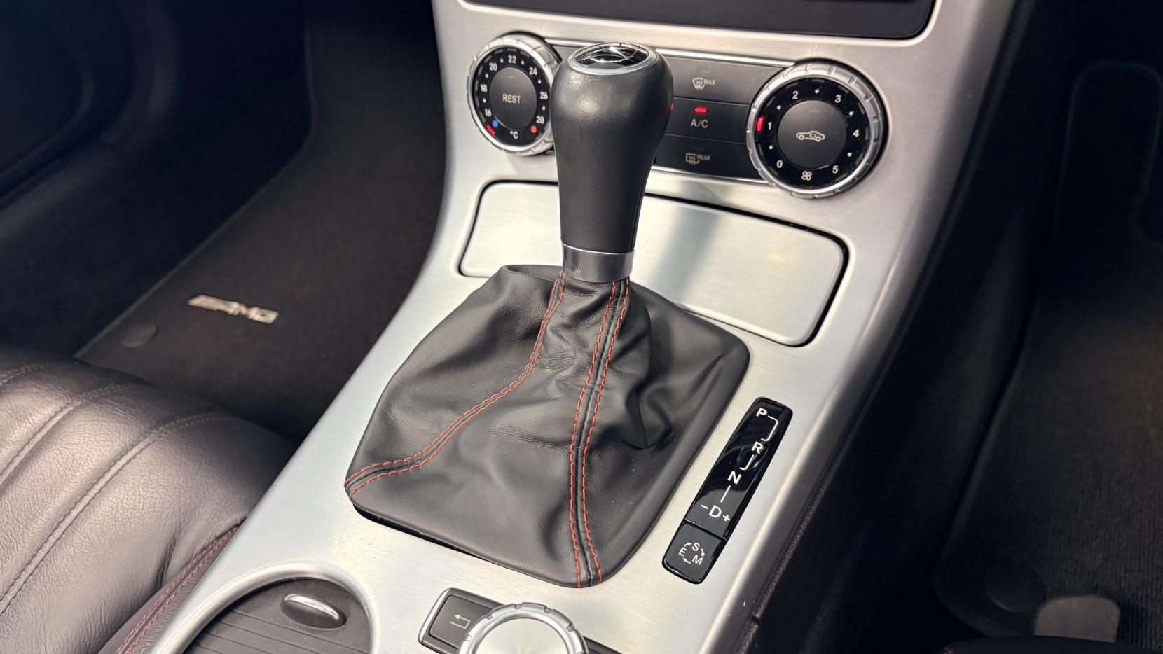 Mercedes-Benz SLK 2.1 SLK250 CDI AMG Sport Convertible 2dr Diesel G-Tronic+ Euro 5 (s/s) (204 ps)