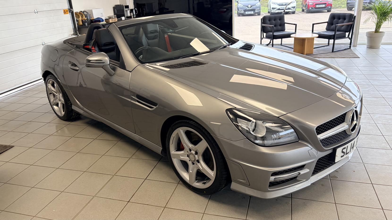 Mercedes-Benz SLK 2.1 SLK250 CDI AMG Sport Convertible 2dr Diesel G-Tronic+ Euro 5 (s/s) (204 ps)