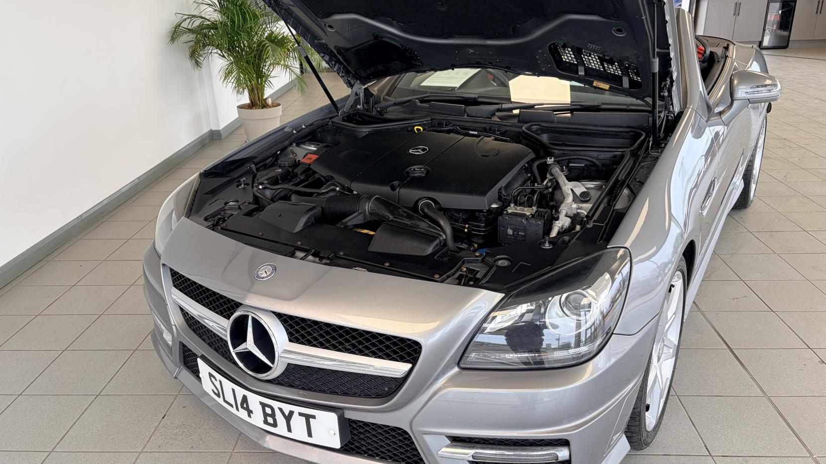 Mercedes-Benz SLK 2.1 SLK250 CDI AMG Sport Convertible 2dr Diesel G-Tronic+ Euro 5 (s/s) (204 ps)