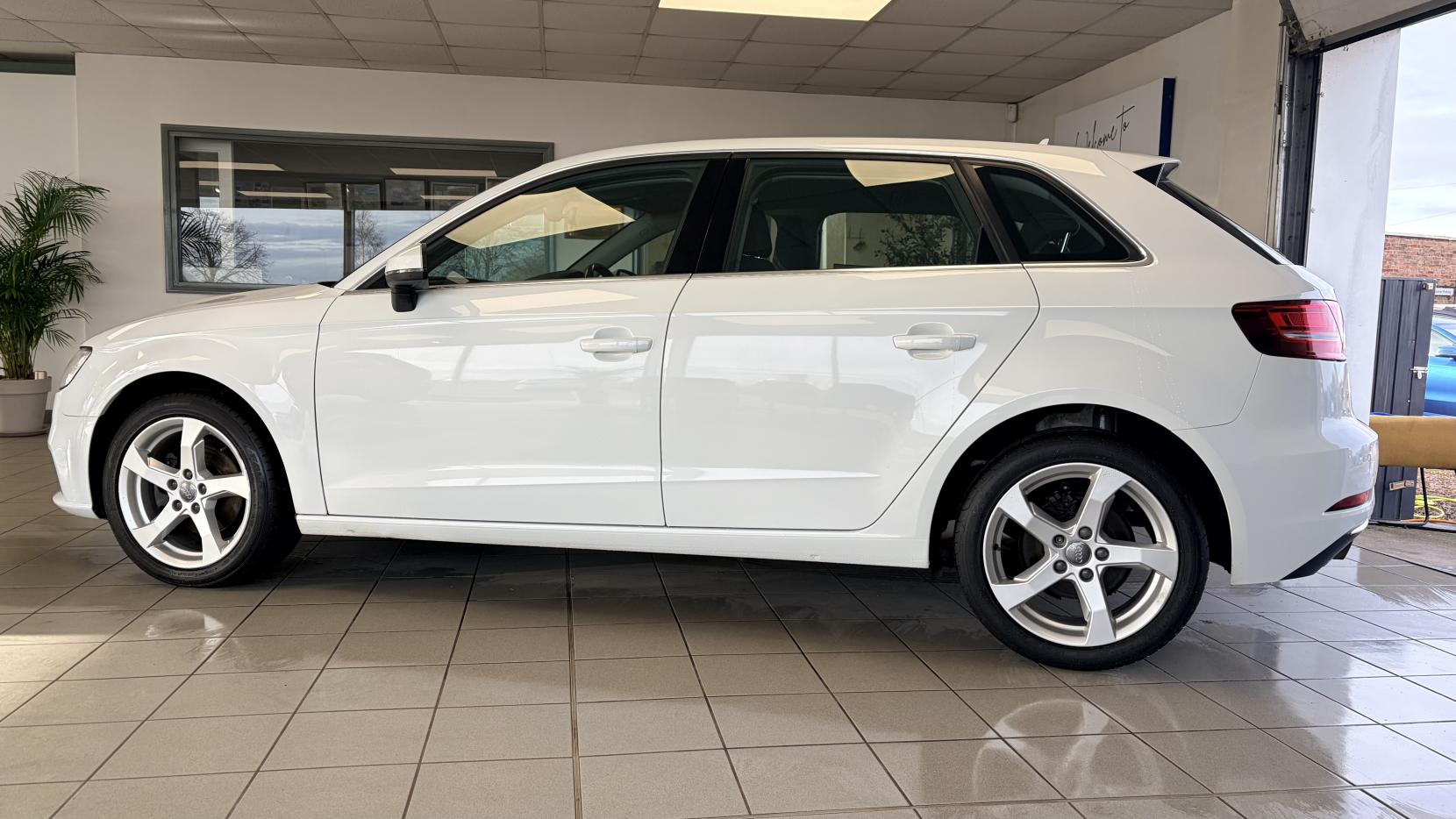 Audi A3 1.0 TFSI Sport Sportback 5dr Petrol Manual Euro 6 (s/s) (116 ps)