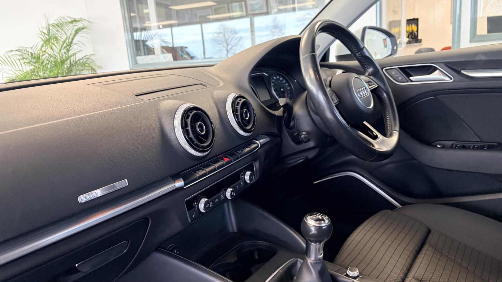 Audi A3 1.0 TFSI Sport Sportback 5dr Petrol Manual Euro 6 (s/s) (116 ps)