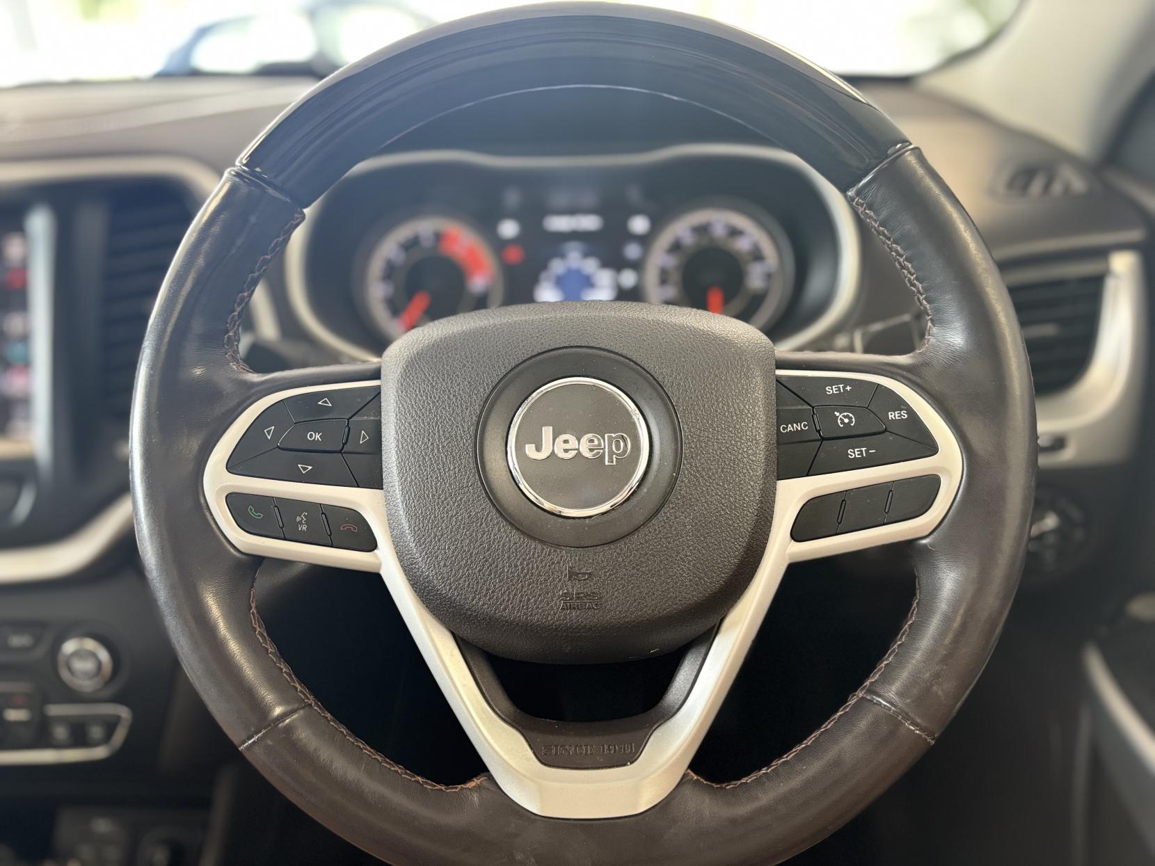 Jeep Cherokee 2.2 MultiJetII Overland SUV 5dr Diesel Auto 4WD Euro 6 (s/s) (200 ps)