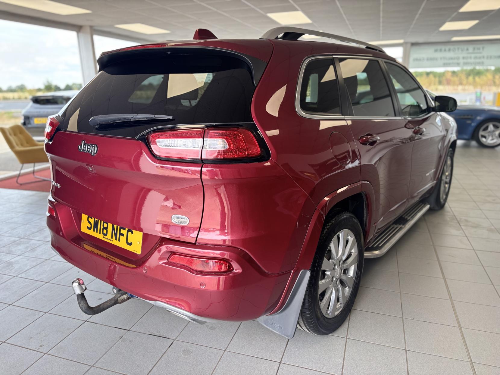 Jeep Cherokee 2.2 MultiJetII Overland SUV 5dr Diesel Auto 4WD Euro 6 (s/s) (200 ps)