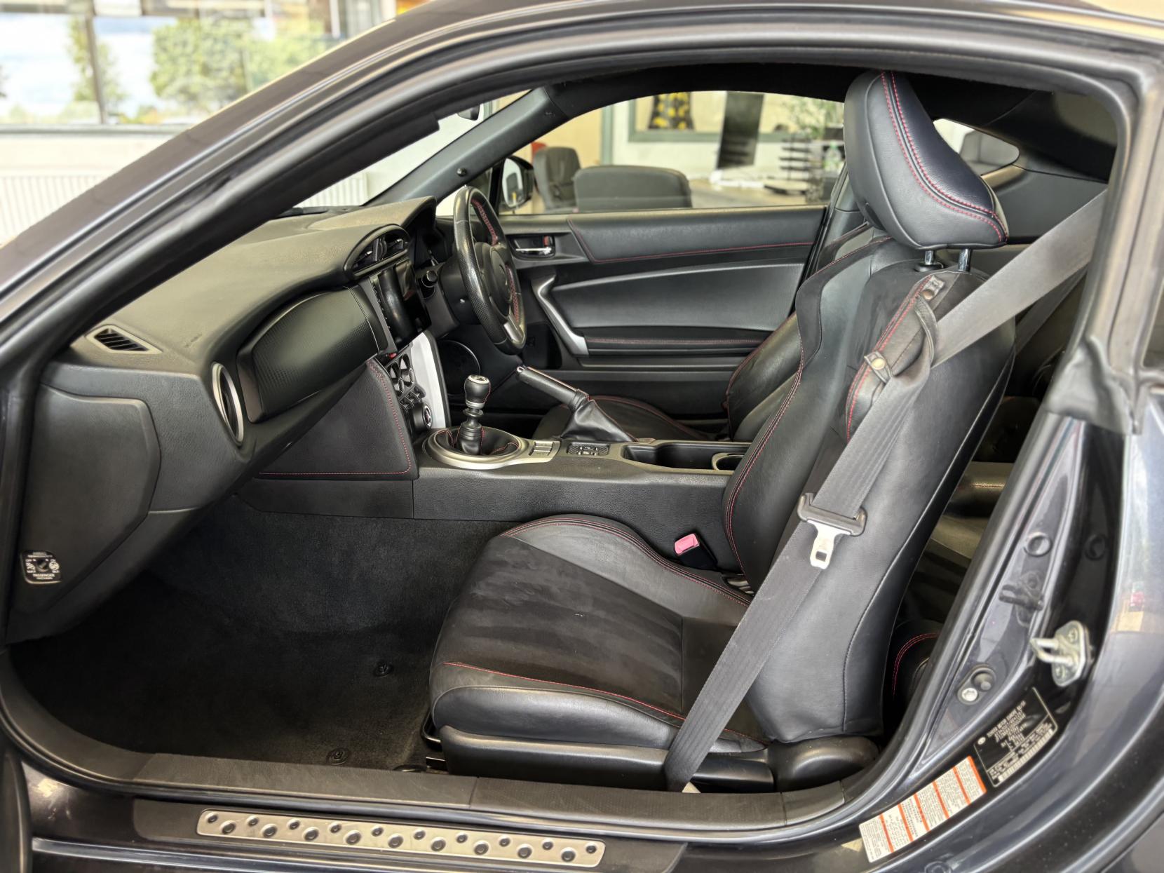Toyota GT86 2.0 Boxer D-4S Coupe 2dr Petrol Manual Euro 5 (200 ps)