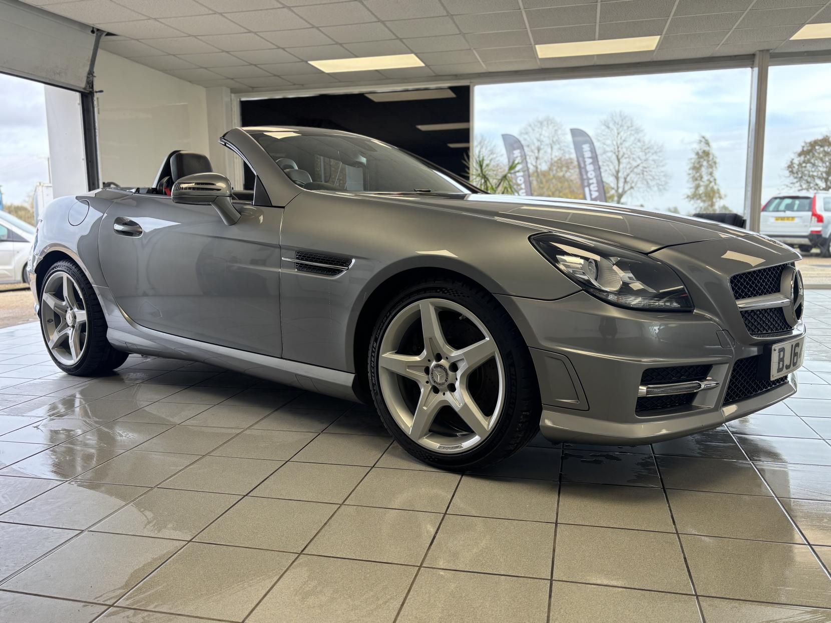 Mercedes-Benz SLK 1.8 SLK200 AMG Sport Convertible 2dr Petrol G-Tronic+ Euro 5 (s/s) (184 ps)