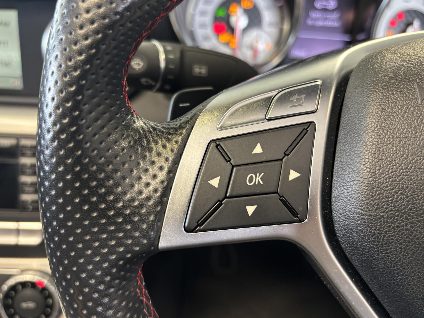 Mercedes-Benz SLK 1.8 SLK200 AMG Sport Convertible 2dr Petrol G-Tronic+ Euro 5 (s/s) (184 ps)