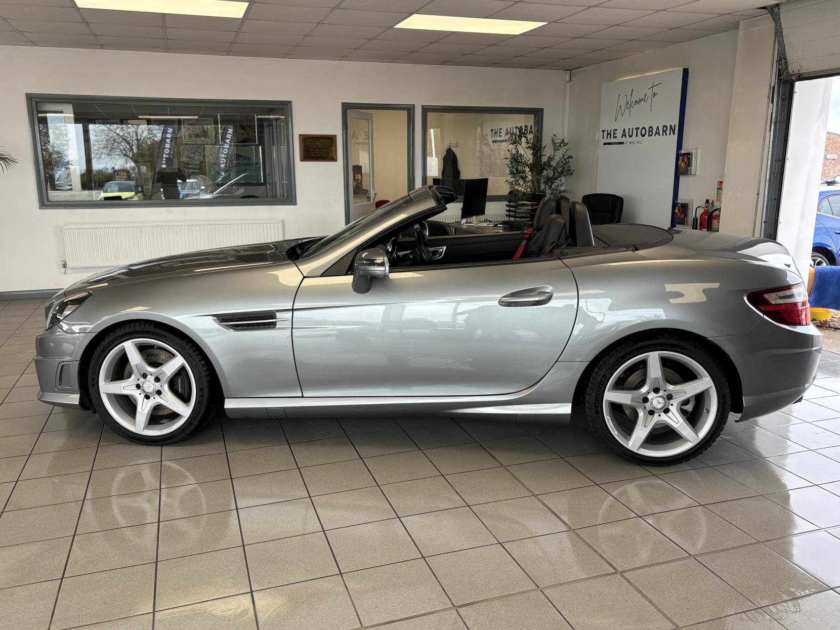 Mercedes-Benz SLK 1.8 SLK200 AMG Sport Convertible 2dr Petrol G-Tronic+ Euro 5 (s/s) (184 ps)