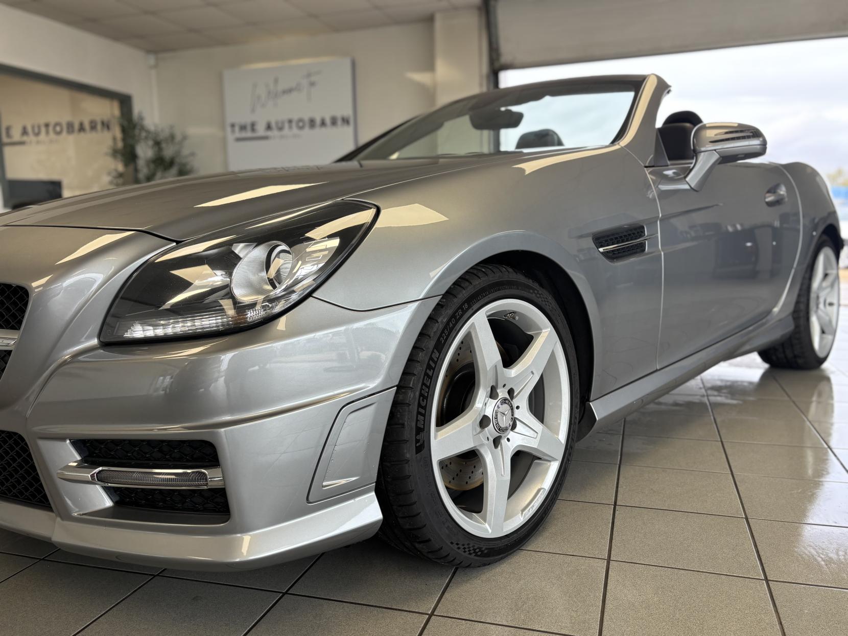 Mercedes-Benz SLK 1.8 SLK200 AMG Sport Convertible 2dr Petrol G-Tronic+ Euro 5 (s/s) (184 ps)