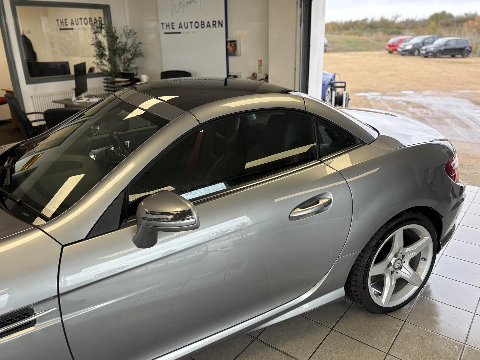 Mercedes-Benz SLK 1.8 SLK200 AMG Sport Convertible 2dr Petrol G-Tronic+ Euro 5 (s/s) (184 ps)