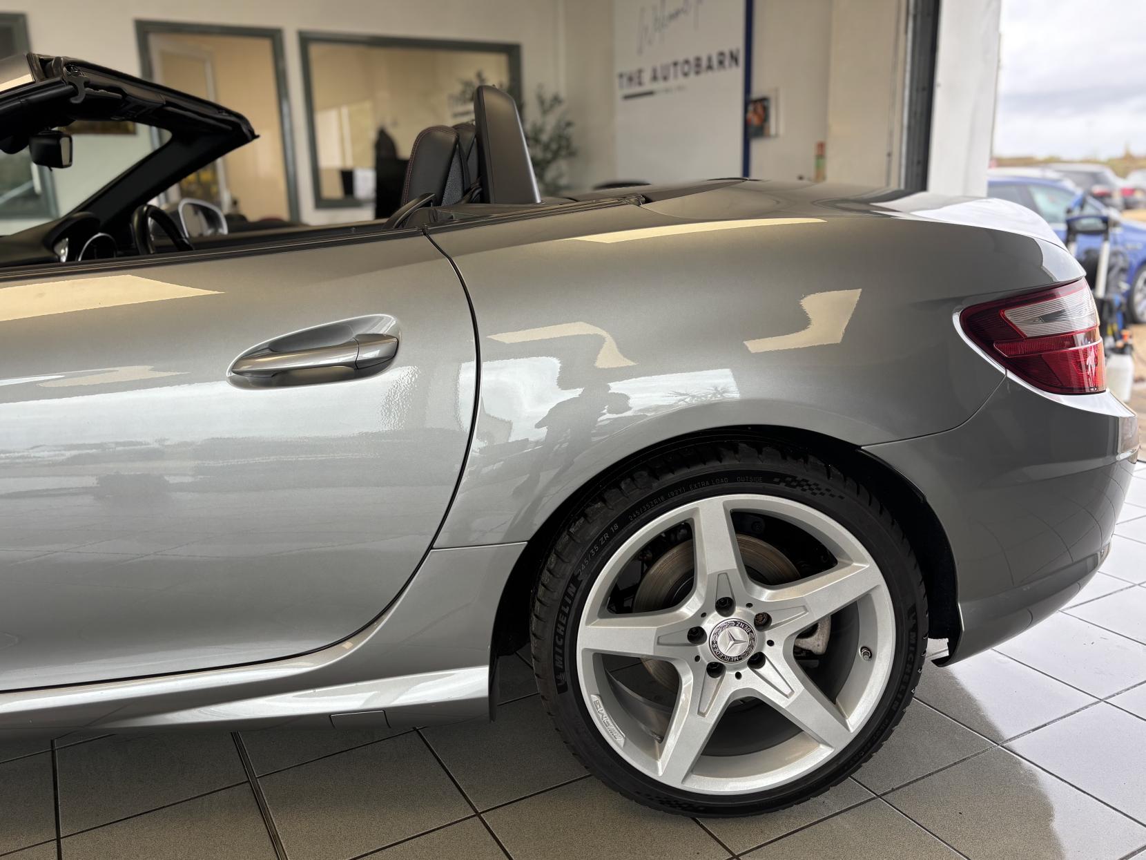 Mercedes-Benz SLK 1.8 SLK200 AMG Sport Convertible 2dr Petrol G-Tronic+ Euro 5 (s/s) (184 ps)