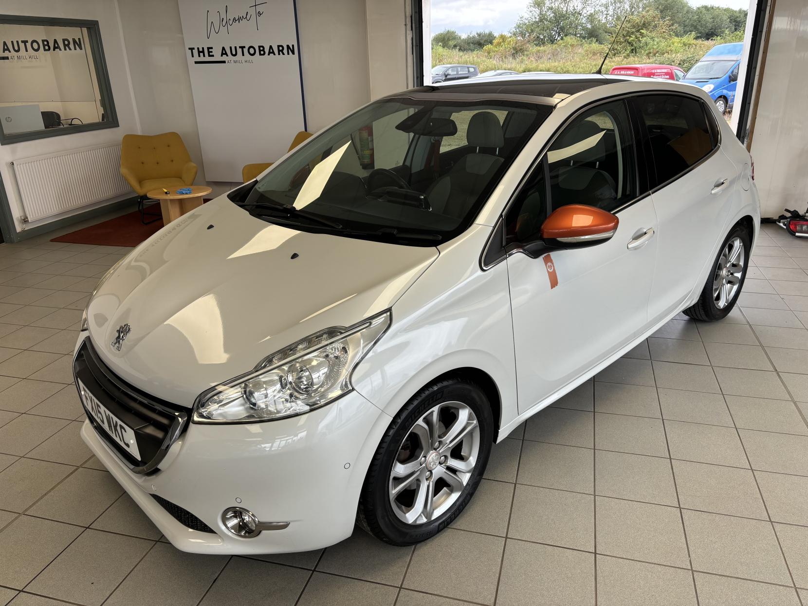 Peugeot 208 1.6 e-HDi Roland Garros Hatchback 5dr Diesel Manual Euro 5 (s/s) (92 ps)