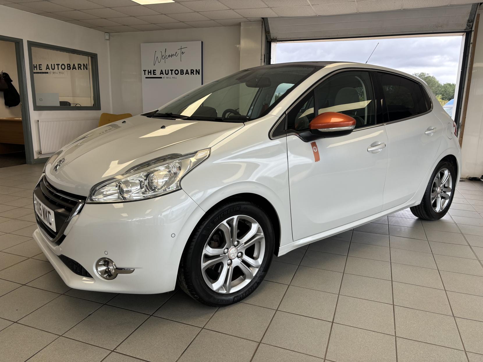 Peugeot 208 1.6 e-HDi Roland Garros Hatchback 5dr Diesel Manual Euro 5 (s/s) (92 ps)