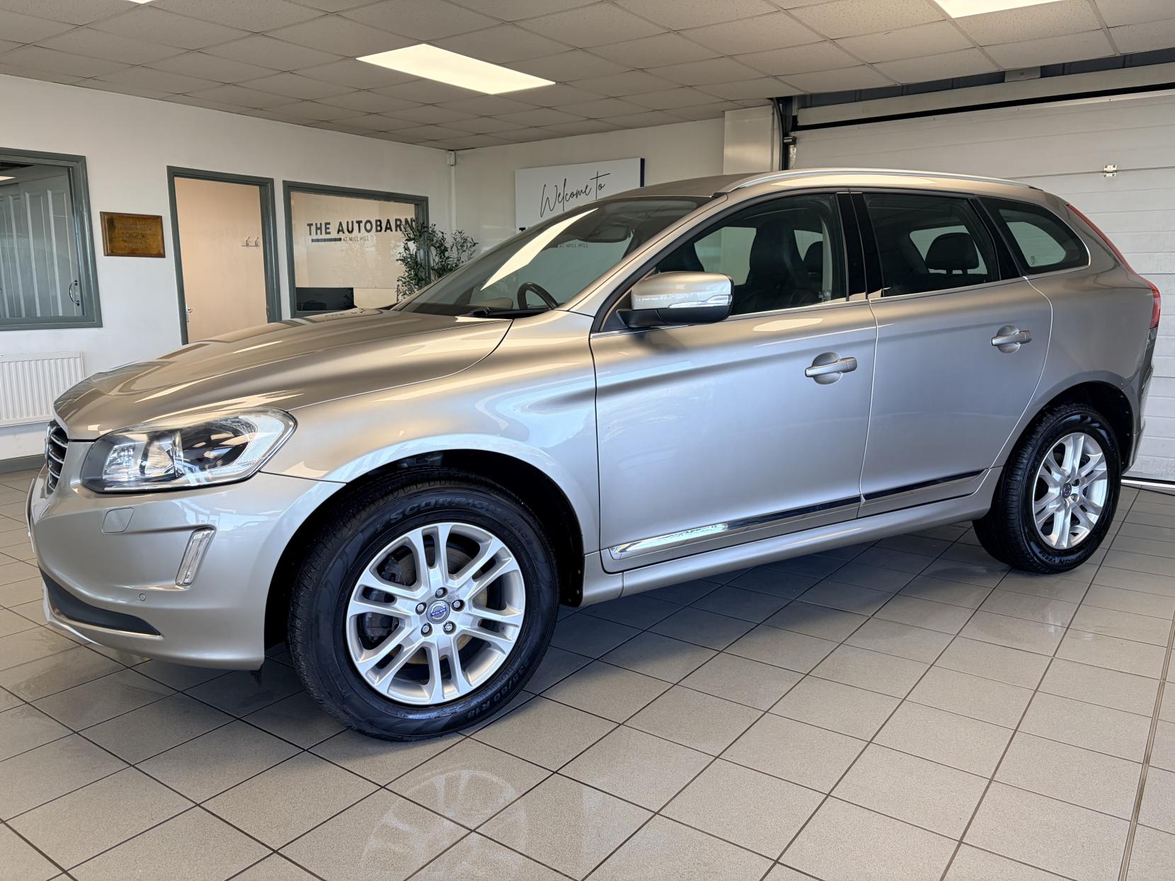 Volvo XC60 2.4 D4 SE Lux Nav SUV 5dr Diesel Geartronic AWD Euro 5 (181 ps)
