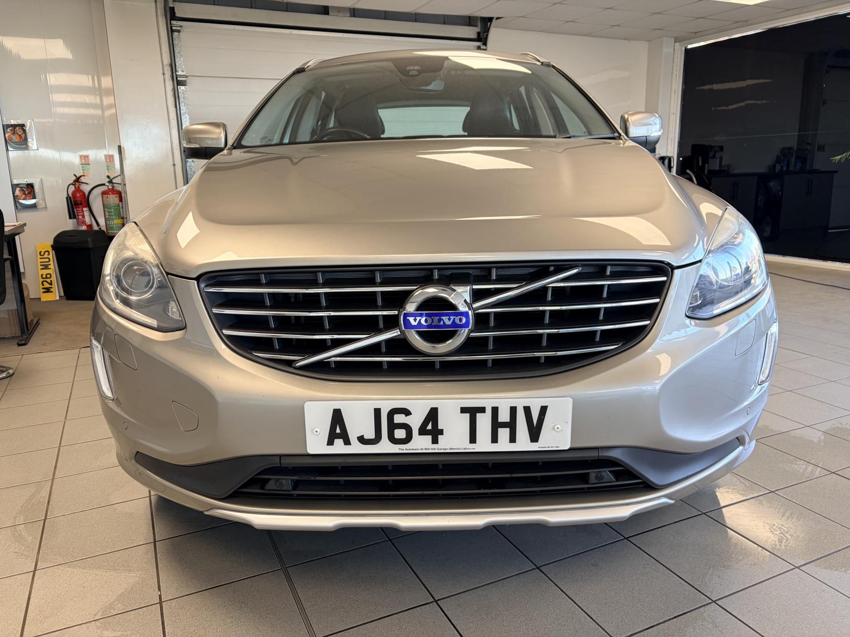 Volvo XC60 2.4 D4 SE Lux Nav SUV 5dr Diesel Geartronic AWD Euro 5 (181 ps)