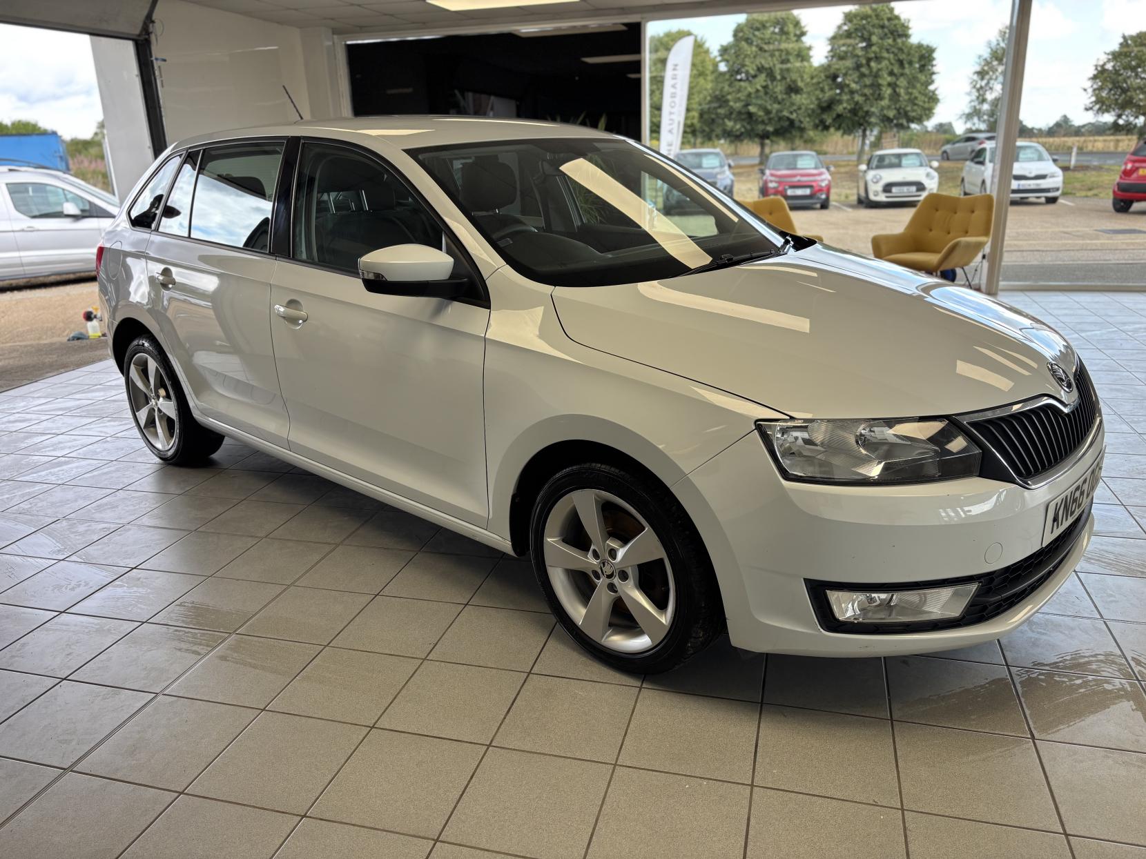 Skoda Rapid Spaceback 1.2 TSI SE Tech Hatchback 5dr Petrol Manual Euro 6 (s/s) (110 ps)