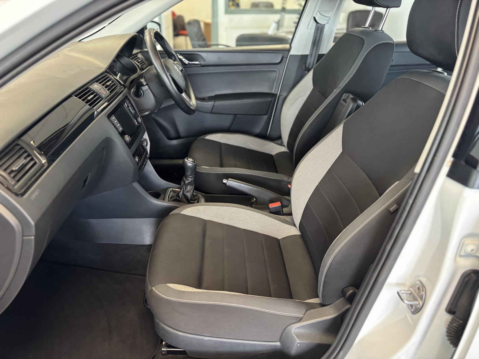 Skoda Rapid Spaceback 1.2 TSI SE Tech Hatchback 5dr Petrol Manual Euro 6 (s/s) (110 ps)