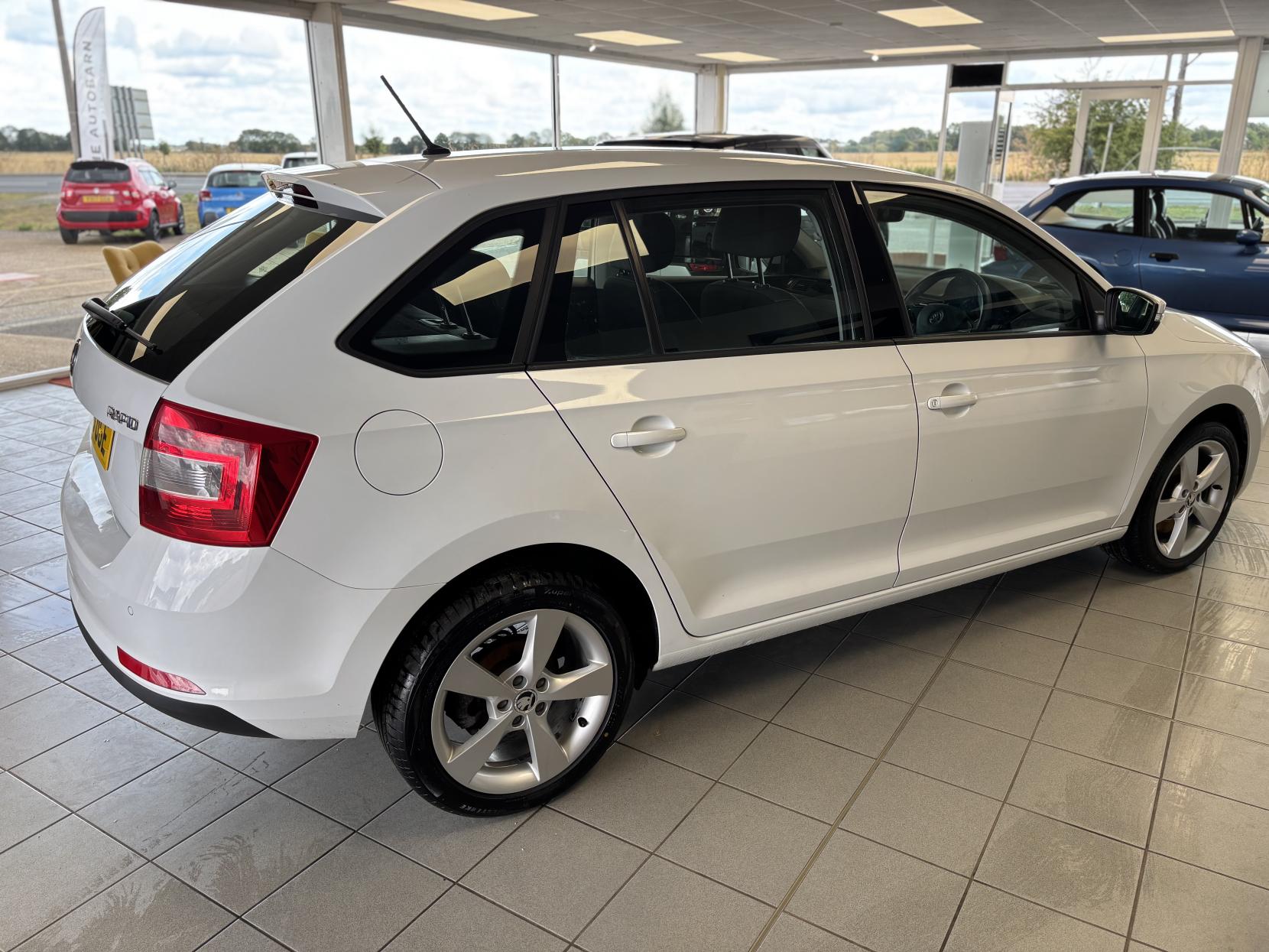 Skoda Rapid Spaceback 1.2 TSI SE Tech Hatchback 5dr Petrol Manual Euro 6 (s/s) (110 ps)