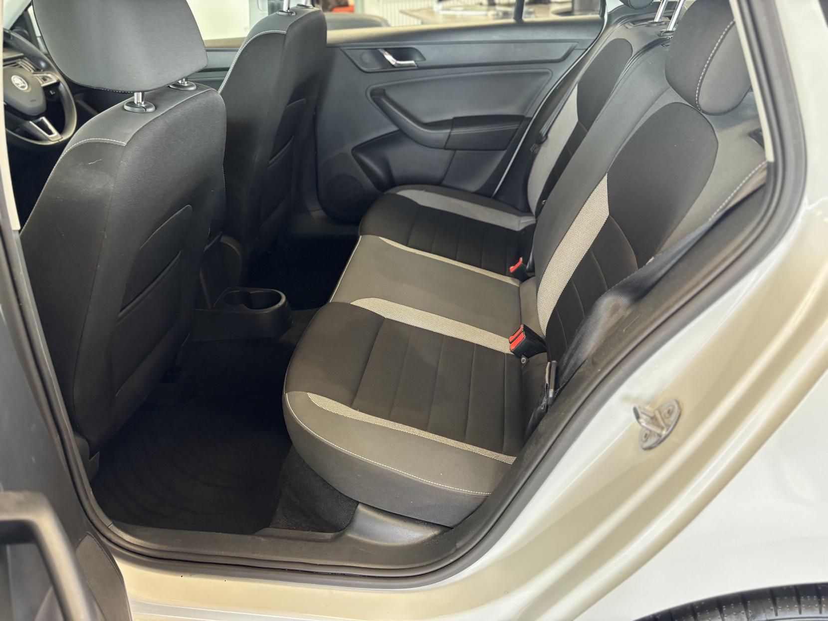 Skoda Rapid Spaceback 1.2 TSI SE Tech Hatchback 5dr Petrol Manual Euro 6 (s/s) (110 ps)