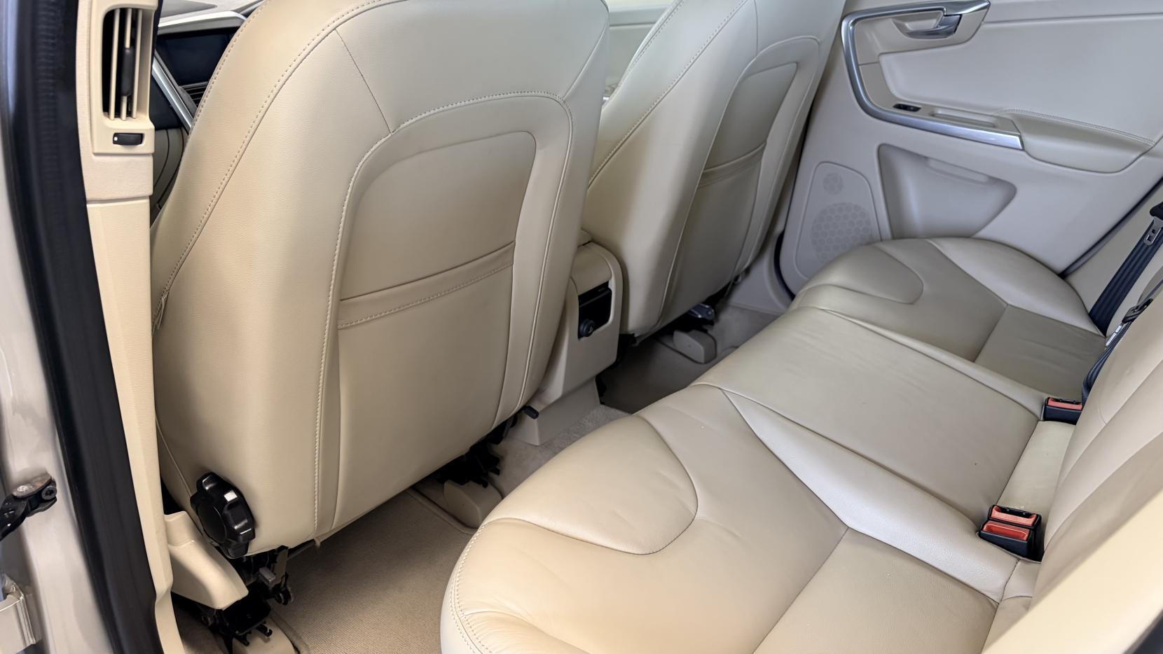 Volvo XC60 2.0 D4 SE Nav SUV 5dr Diesel Auto Euro 6 (s/s) (190 ps)