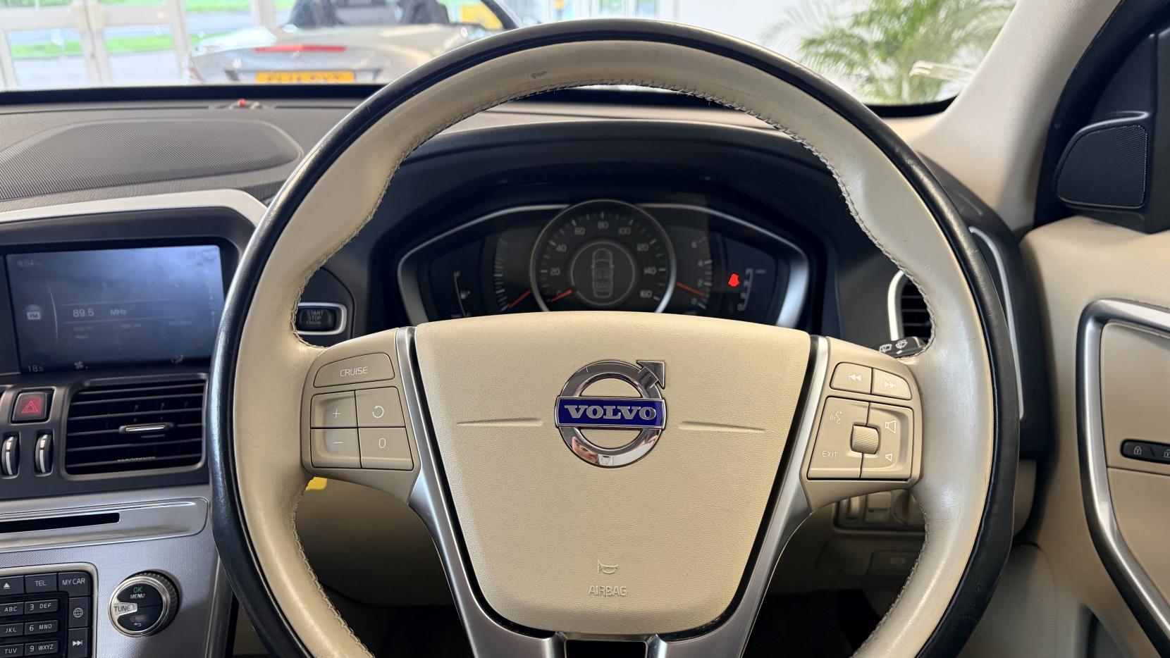 Volvo XC60 2.0 D4 SE Nav SUV 5dr Diesel Auto Euro 6 (s/s) (190 ps)