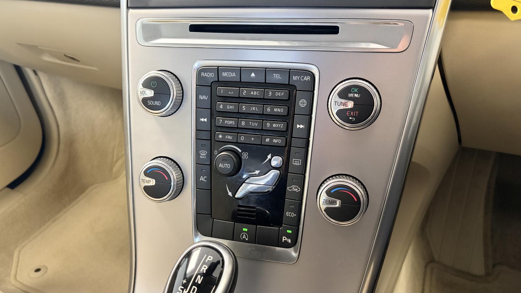 Volvo XC60 2.0 D4 SE Nav SUV 5dr Diesel Auto Euro 6 (s/s) (190 ps)