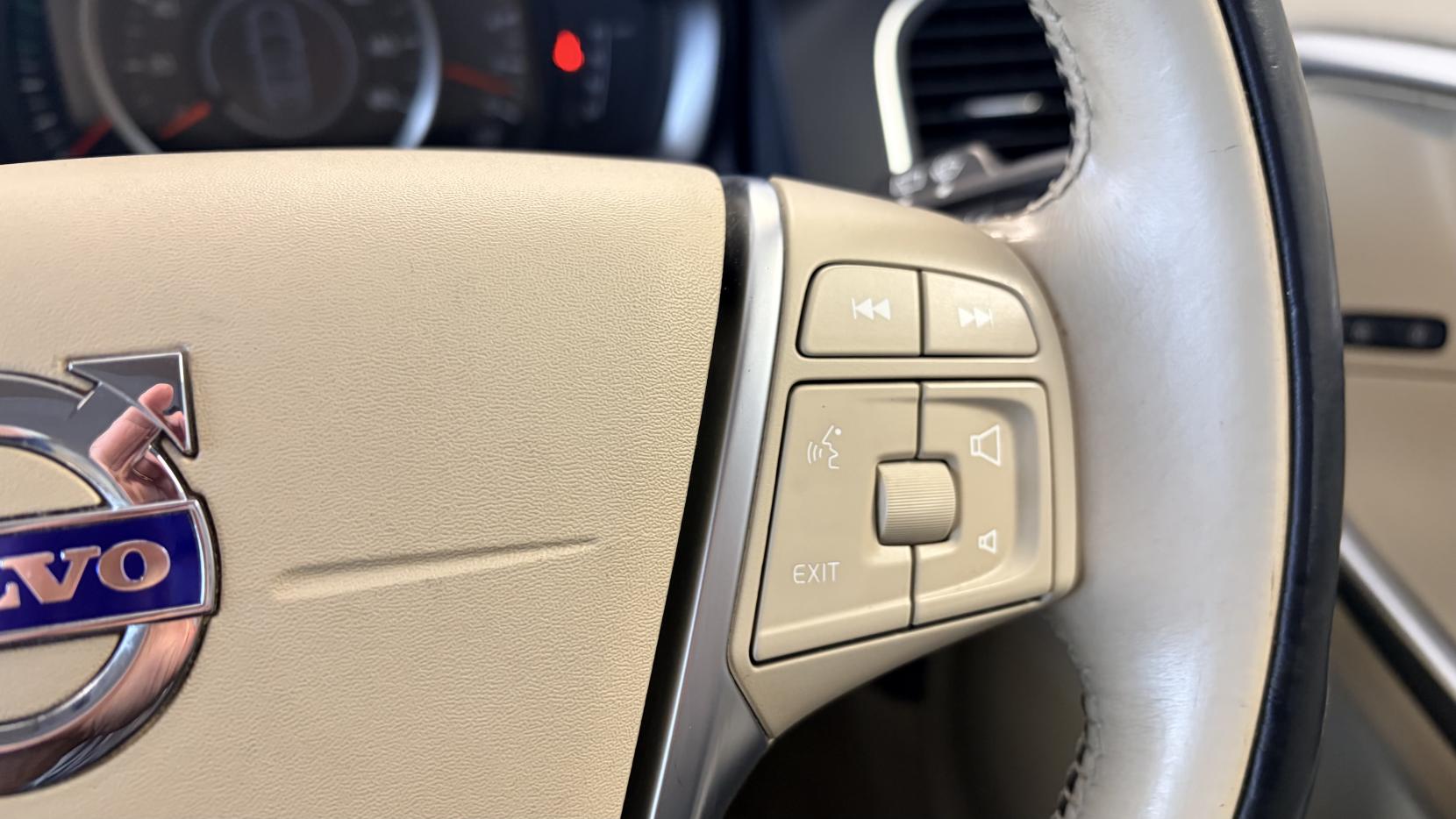 Volvo XC60 2.0 D4 SE Nav SUV 5dr Diesel Auto Euro 6 (s/s) (190 ps)