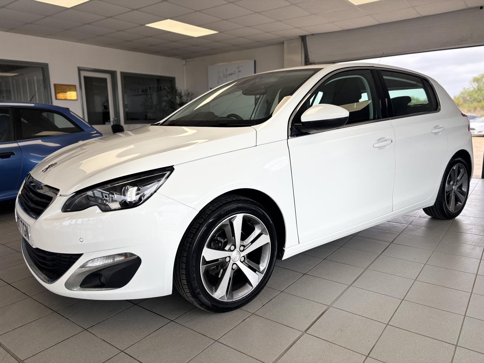 Peugeot 308 1.2 PureTech Allure Hatchback 5dr Petrol Manual Euro 6 (s/s) (130 ps)