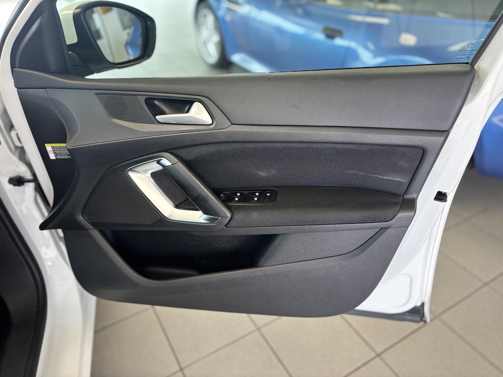 Peugeot 308 1.2 PureTech Allure Hatchback 5dr Petrol Manual Euro 6 (s/s) (130 ps)