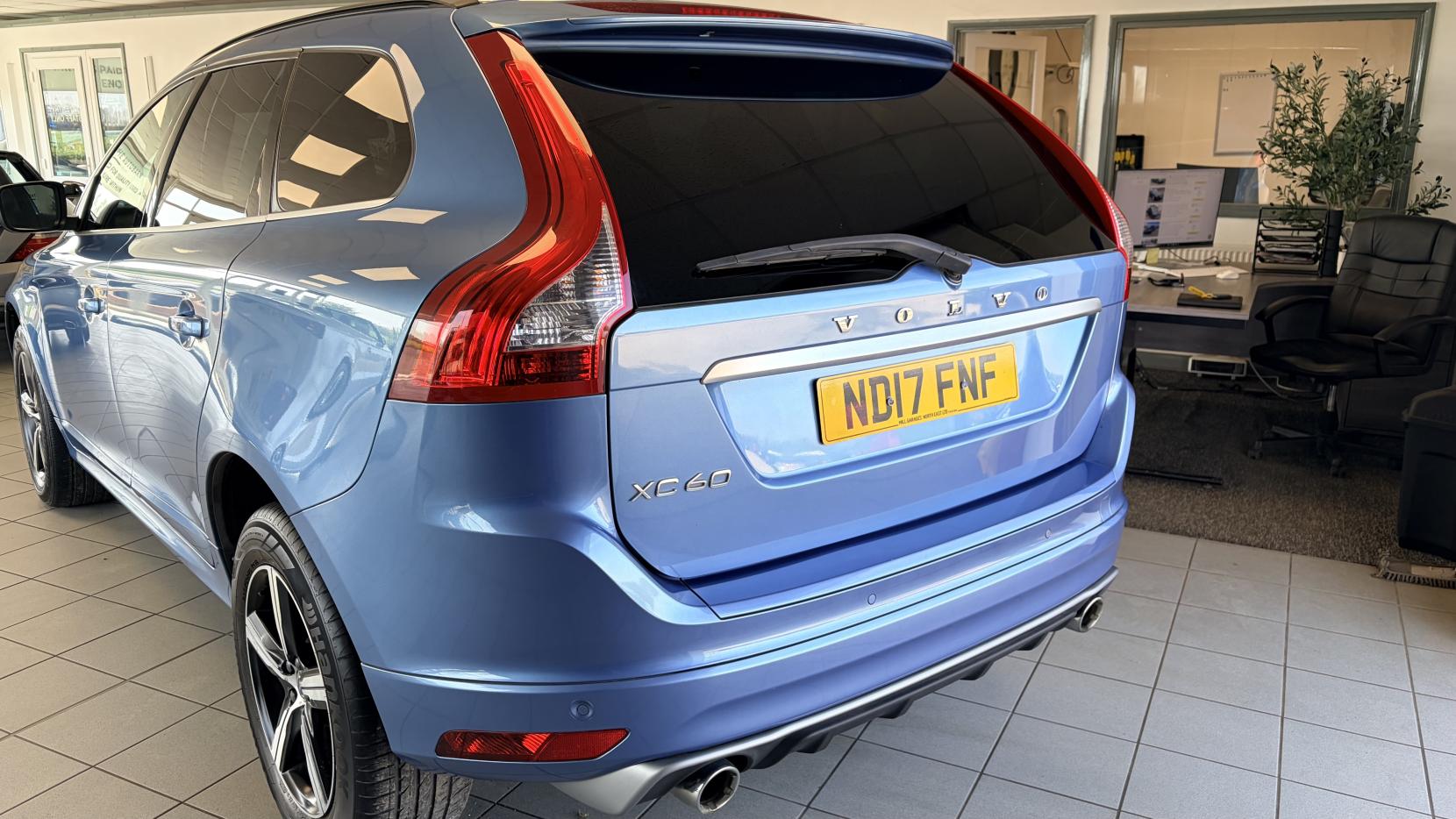 Volvo XC60 2.0 D4 R-Design Nav SUV 5dr Diesel Auto Euro 6 (s/s) (190 ps)