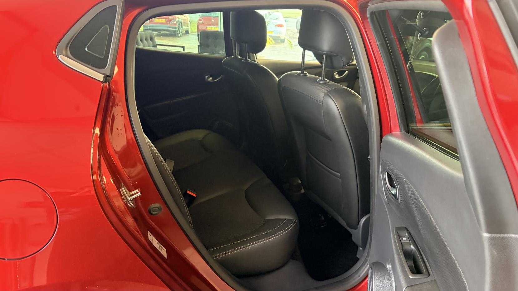 Renault Clio 1.5 dCi Dynamique S Nav Hatchback 5dr Diesel Manual Euro 6 (s/s) (90 ps)