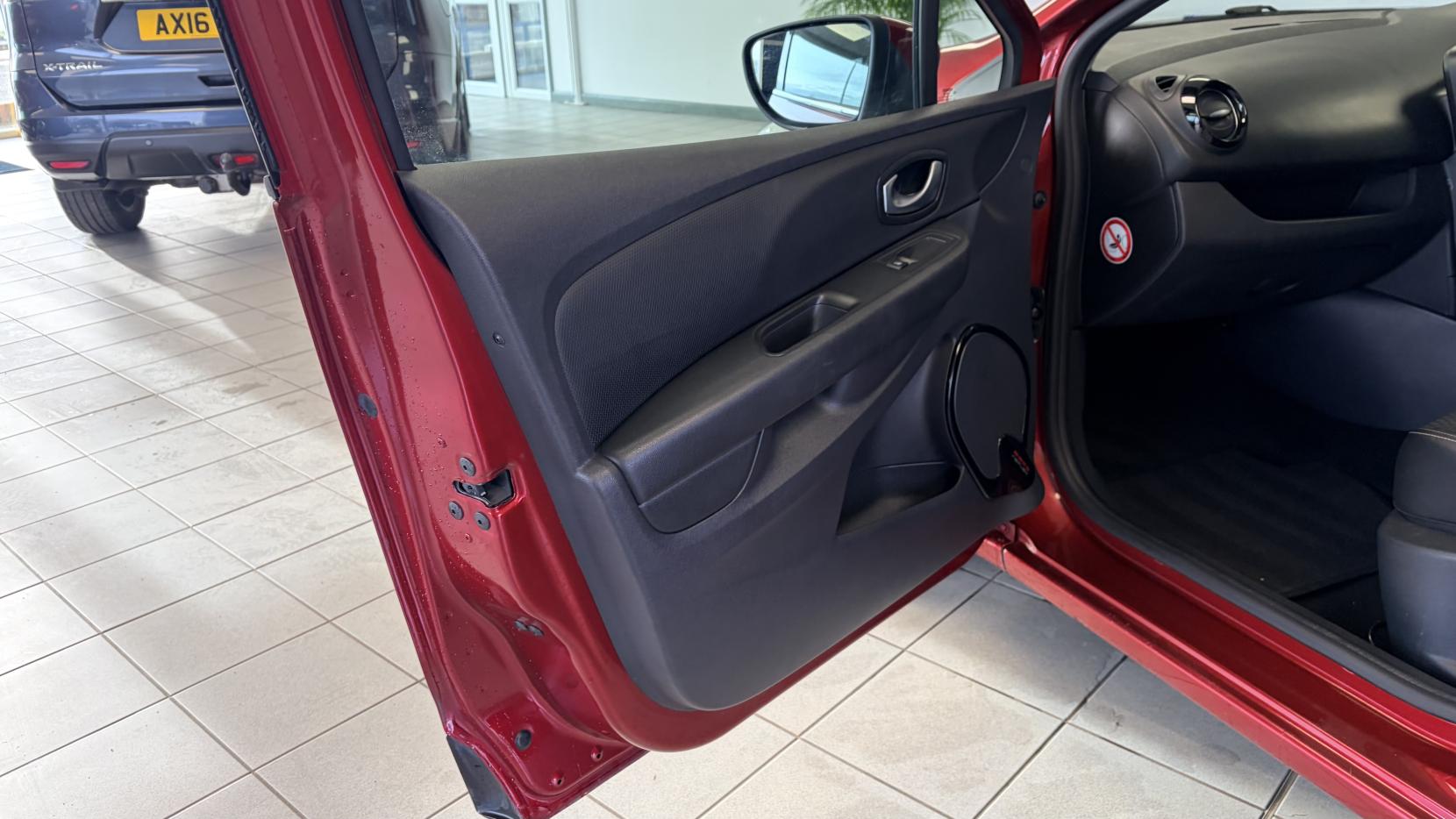 Renault Clio 1.5 dCi Dynamique S Nav Hatchback 5dr Diesel Manual Euro 6 (s/s) (90 ps)