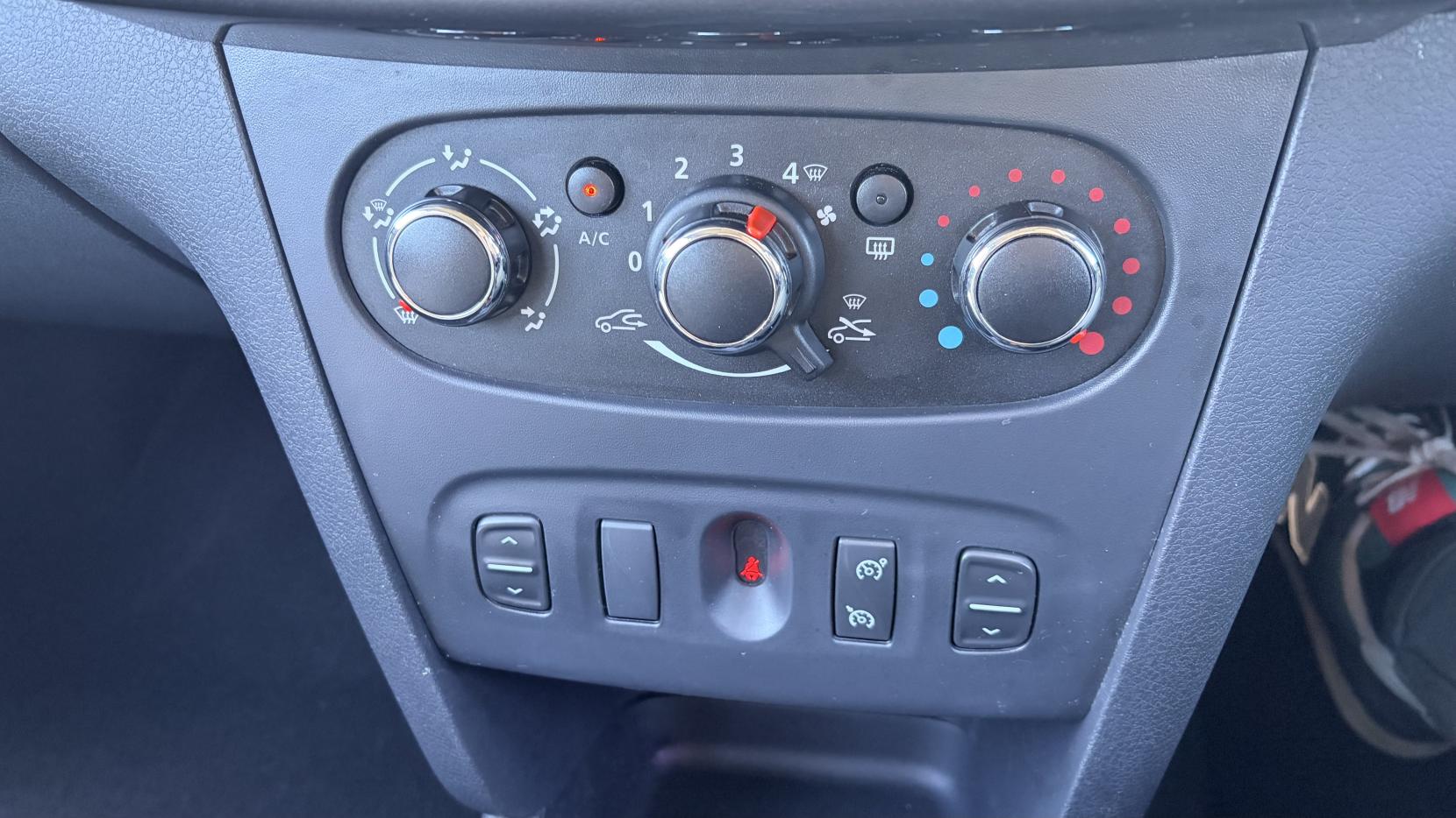 Dacia Sandero Stepway 1.5 dCi Laureate Hatchback 5dr Diesel Manual Euro 6 (s/s) (90 ps)