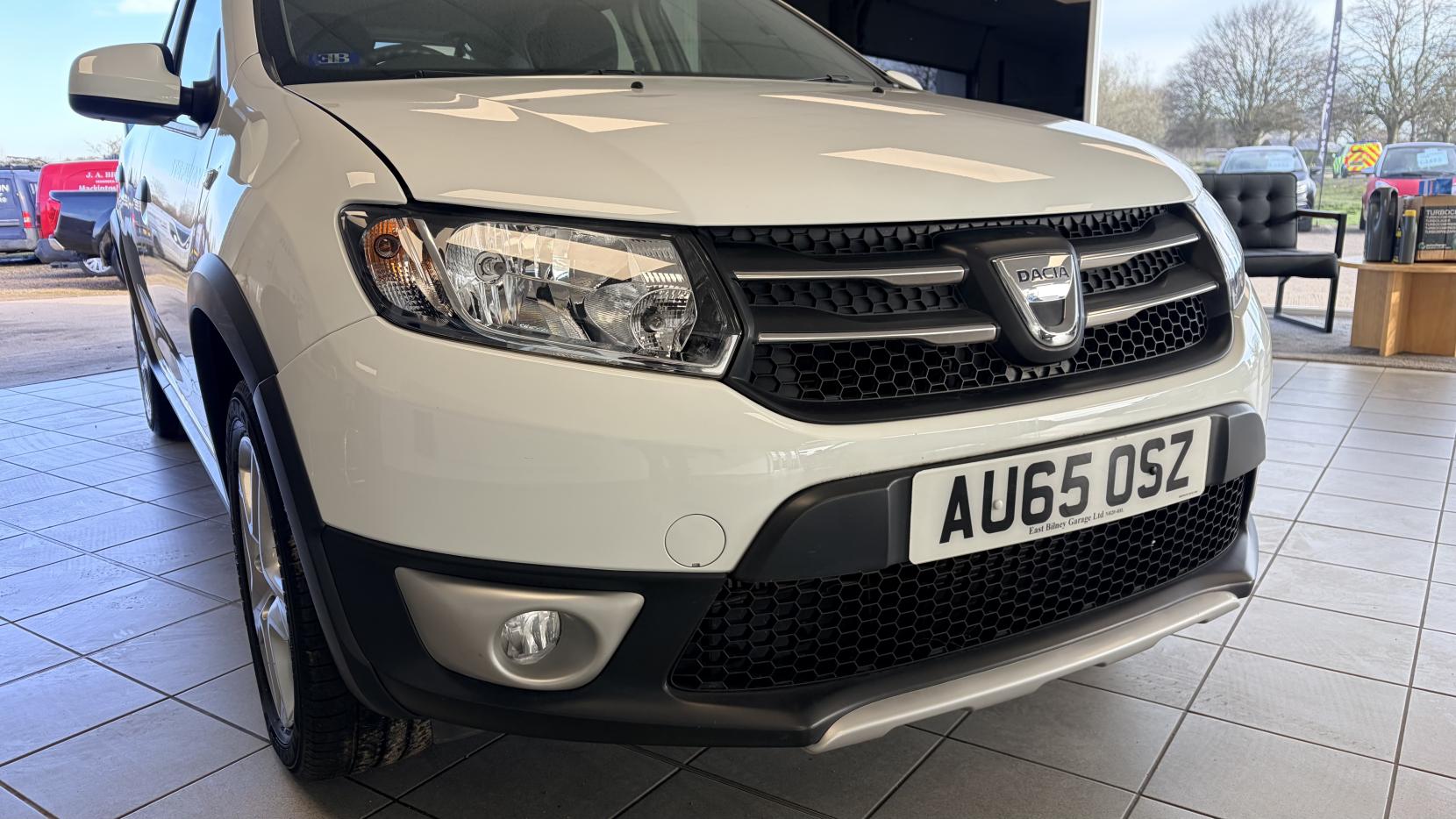 Dacia Sandero Stepway 1.5 dCi Laureate Hatchback 5dr Diesel Manual Euro 6 (s/s) (90 ps)