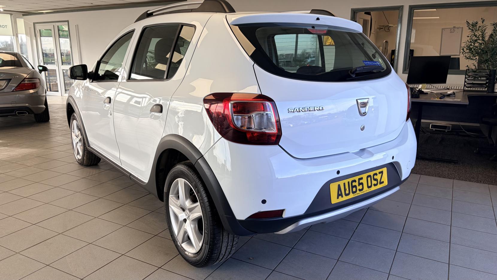 Dacia Sandero Stepway 1.5 dCi Laureate Hatchback 5dr Diesel Manual Euro 6 (s/s) (90 ps)