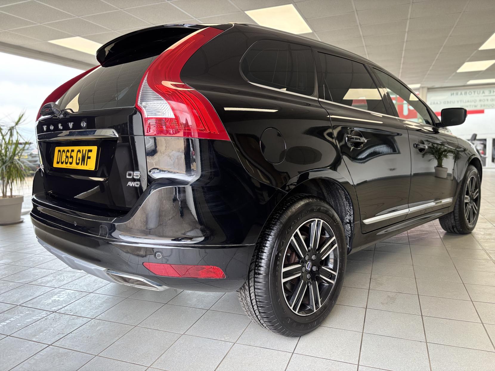 Volvo XC60 2.4 D5 SE Lux Nav SUV 5dr Diesel Manual AWD Euro 6 (s/s) (220 ps)