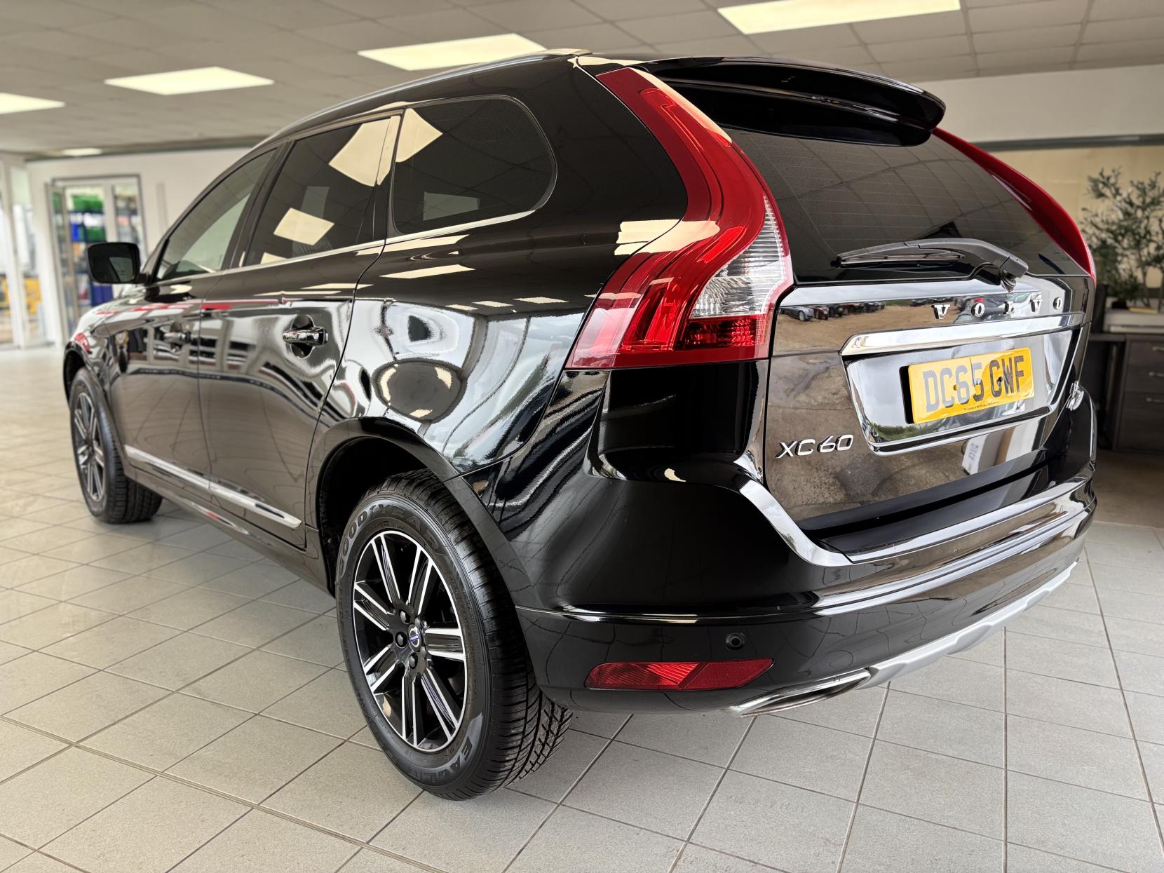 Volvo XC60 2.4 D5 SE Lux Nav SUV 5dr Diesel Manual AWD Euro 6 (s/s) (220 ps)